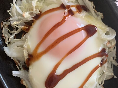 お好み焼き風?! 巣ごもりキャベツ 目玉焼き